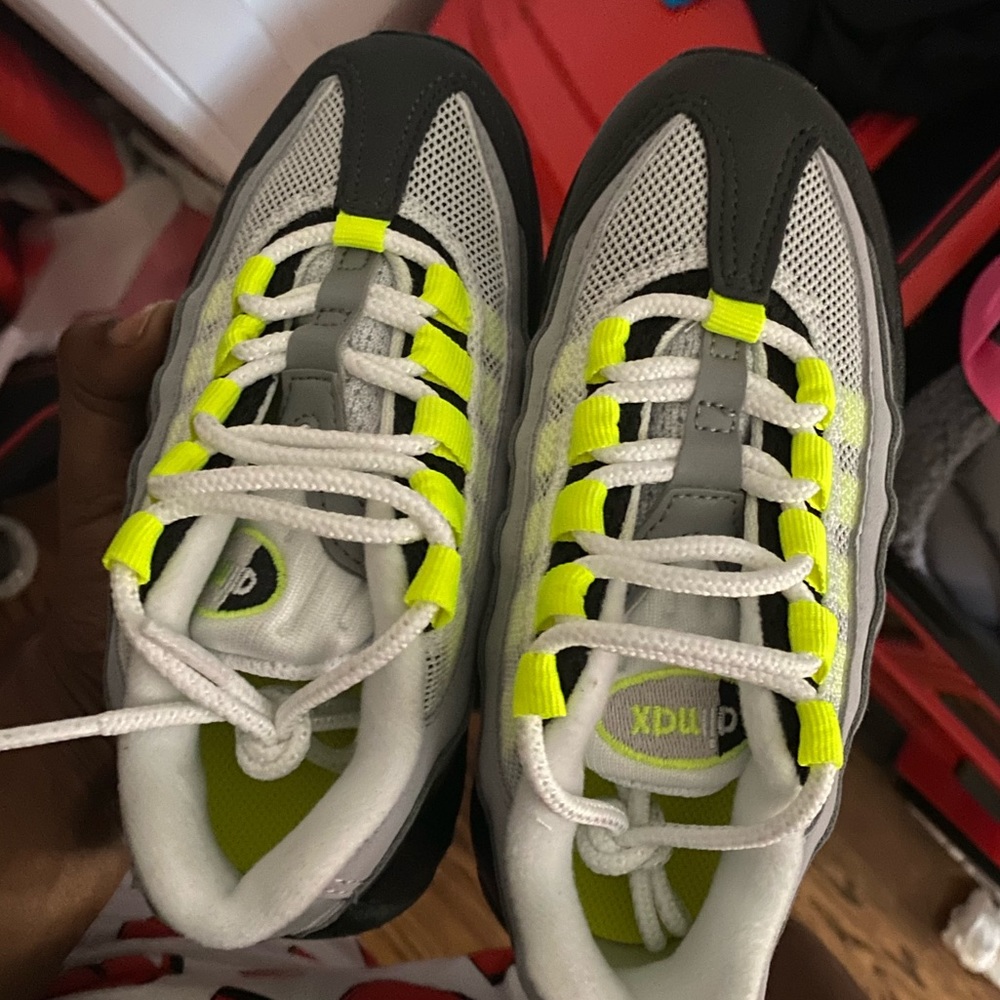 Lime green 95